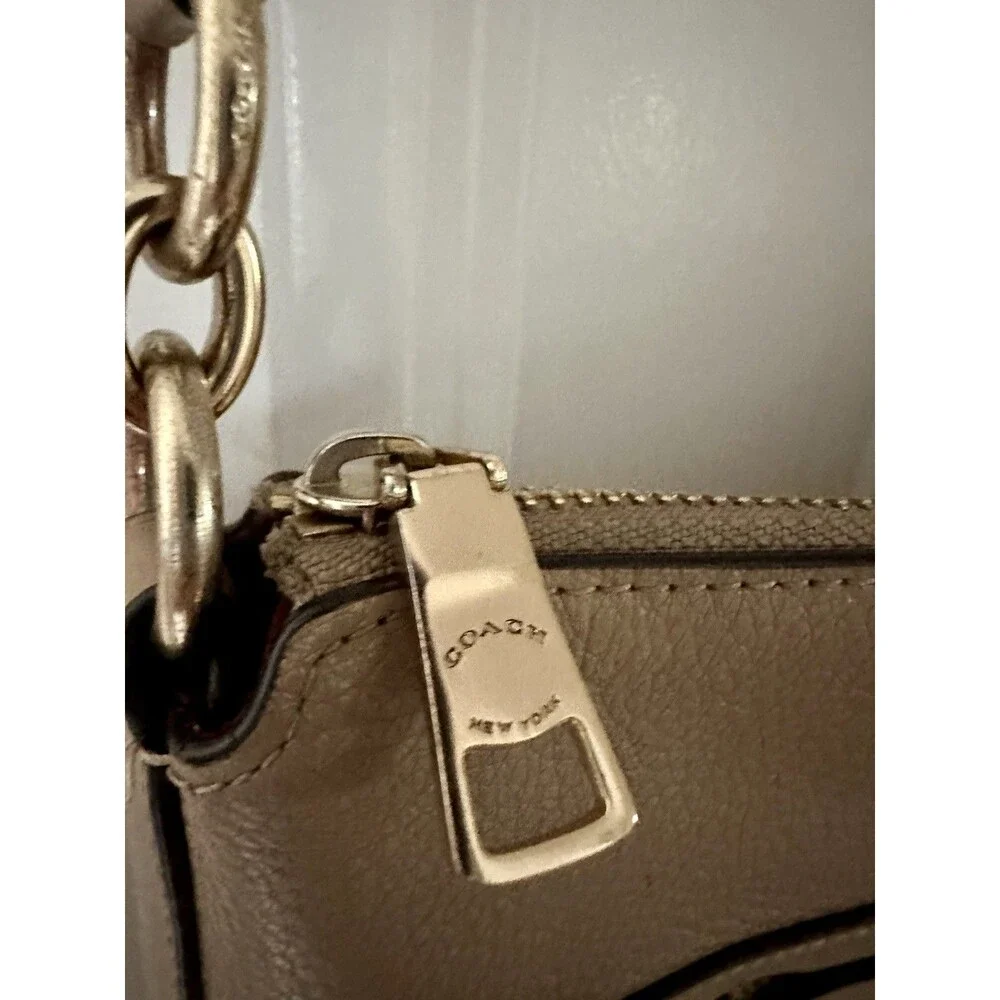 Coach Mae Beige Pebble Leather File Crossbody Shoulder Bag Med 34823 - New $328